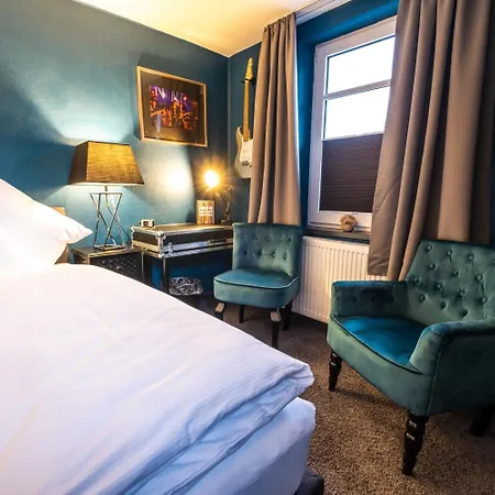 Engel Hotel + Diner 3*