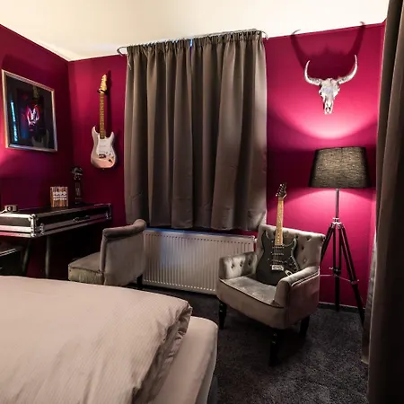 Engel Hotel + Diner Pensionat